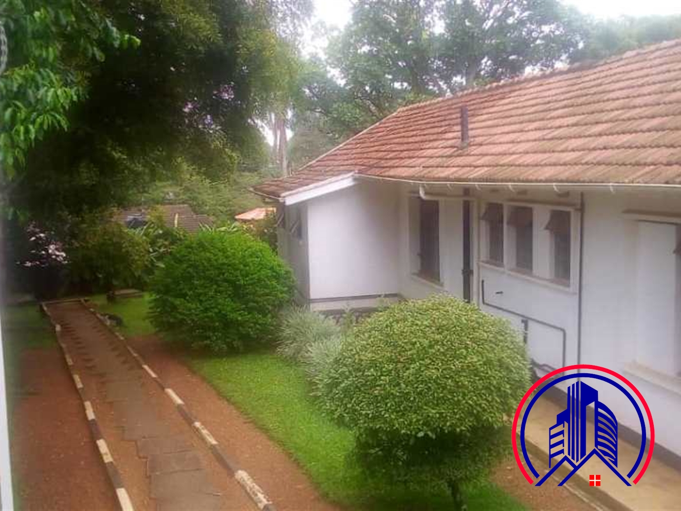 Bungalow for rent in Kololo Kampala