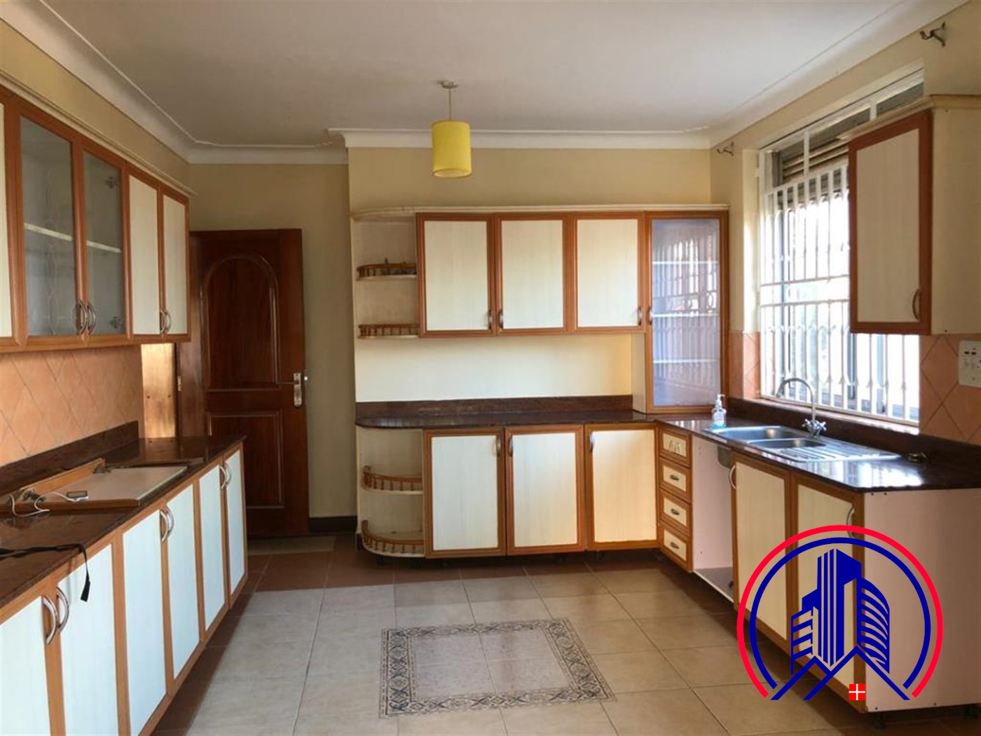 Mansion for rent in Kololo Kampala