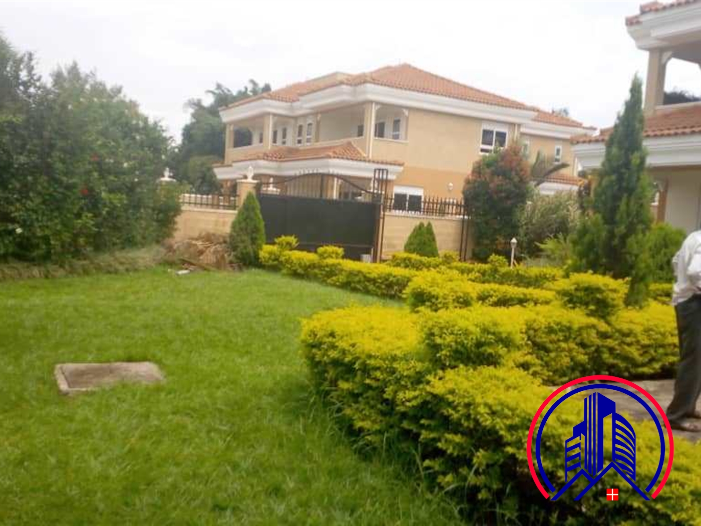 Mansion for rent in Munyonyo Kampala