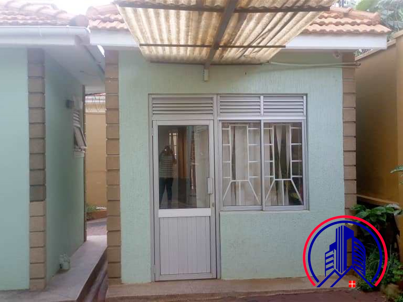 Mansion for rent in Munyonyo Kampala