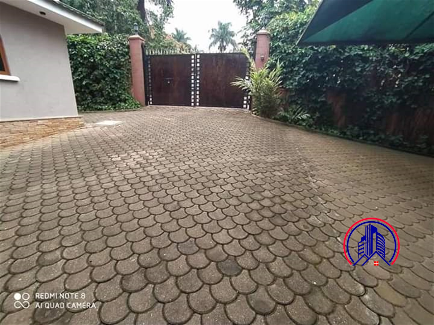 Mansion for sale in Kololo Kampala