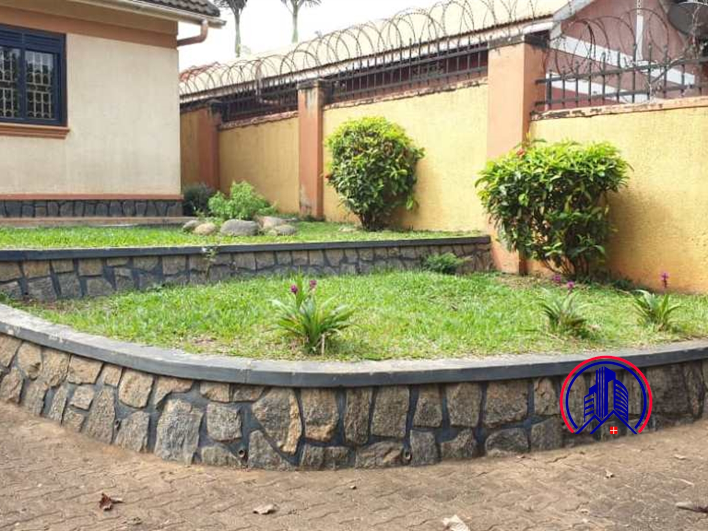 Bungalow for rent in Kisaasi Kampala