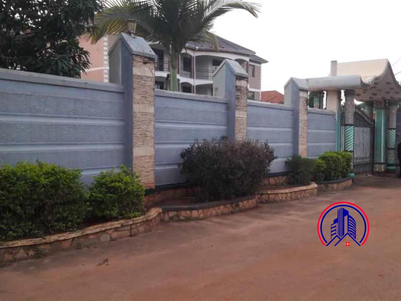 Mansion for sale in Bwebajja Wakiso