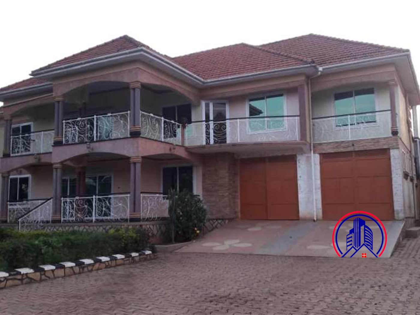 Mansion for sale in Bwebajja Wakiso