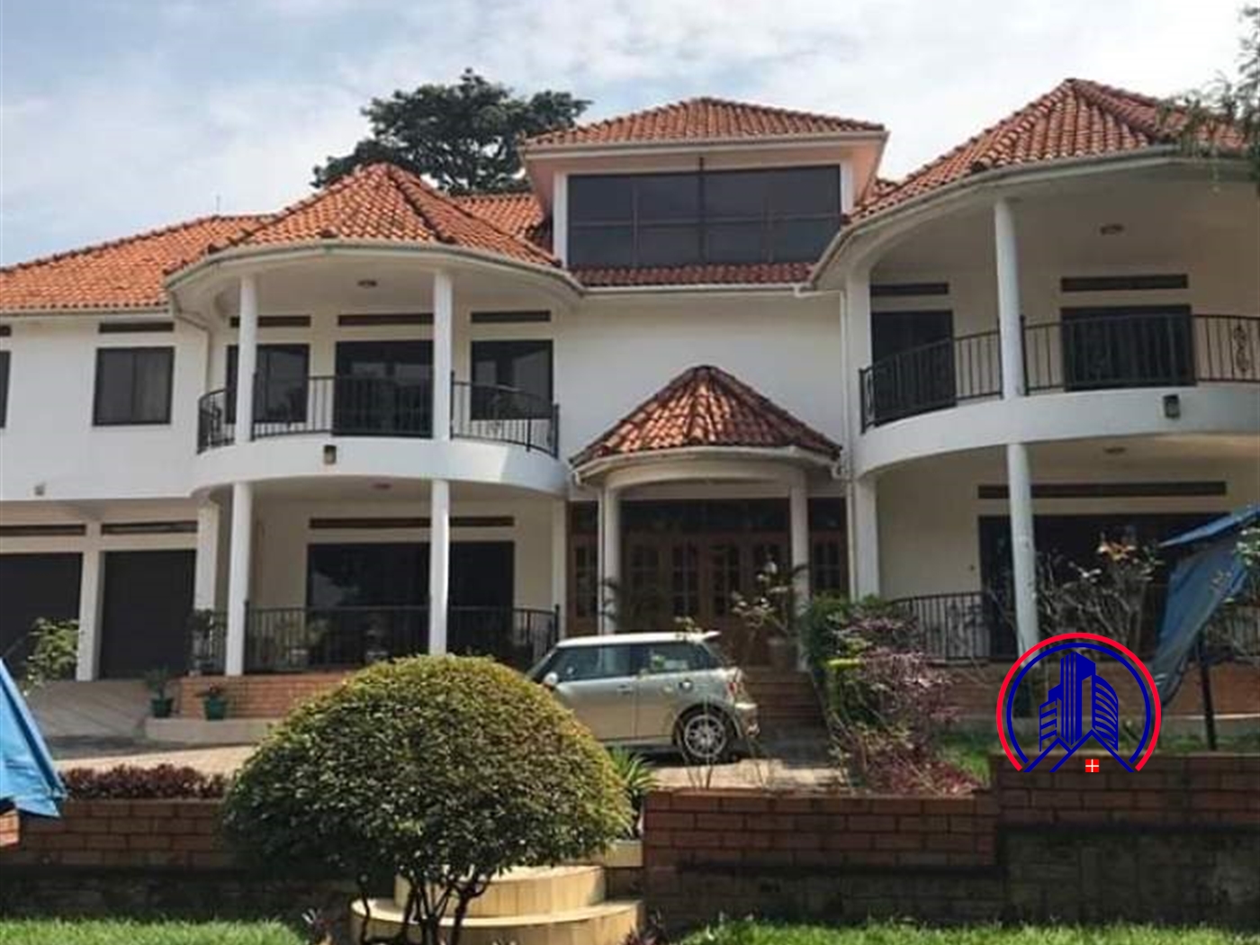 Mansion for rent in Bugoloobi Kampala