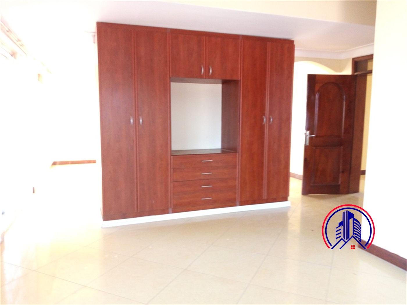 Duplex for rent in Naguru Kampala