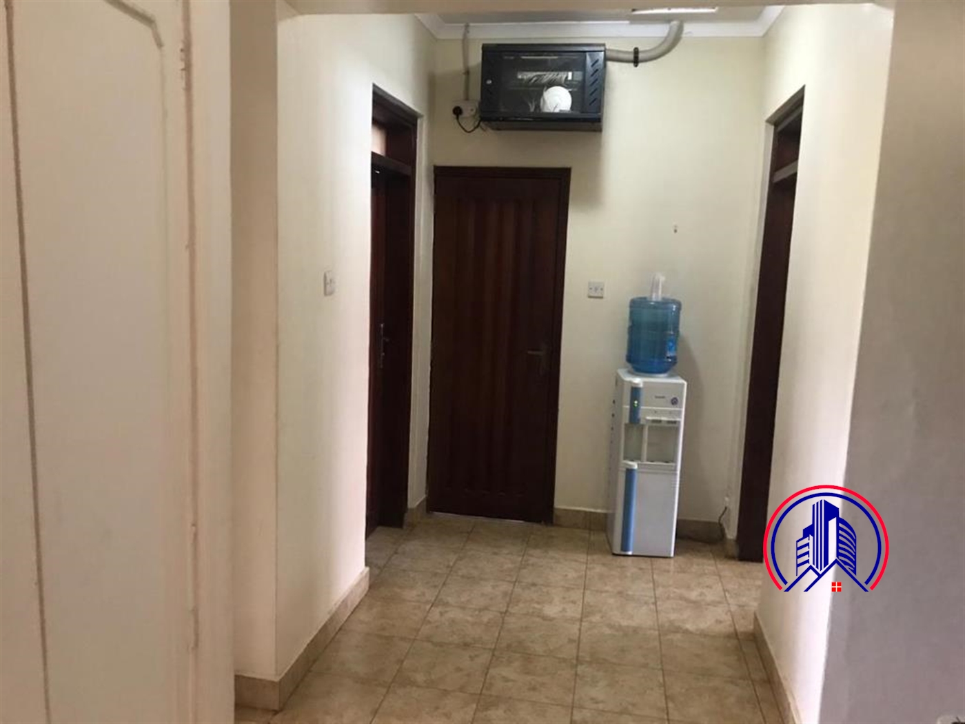 Mansion for rent in Bugoloobi Kampala