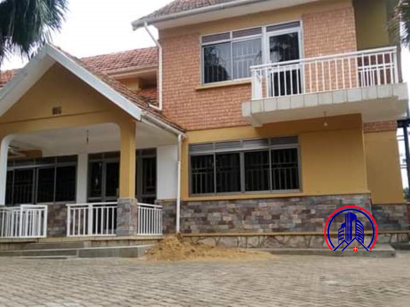 Mansion for rent in Bugoloobi Kampala