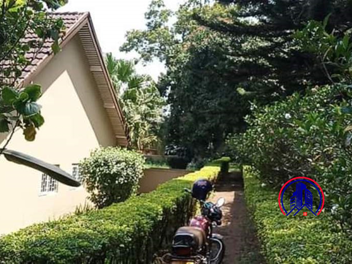 Bungalow for sale in Kololo Kampala