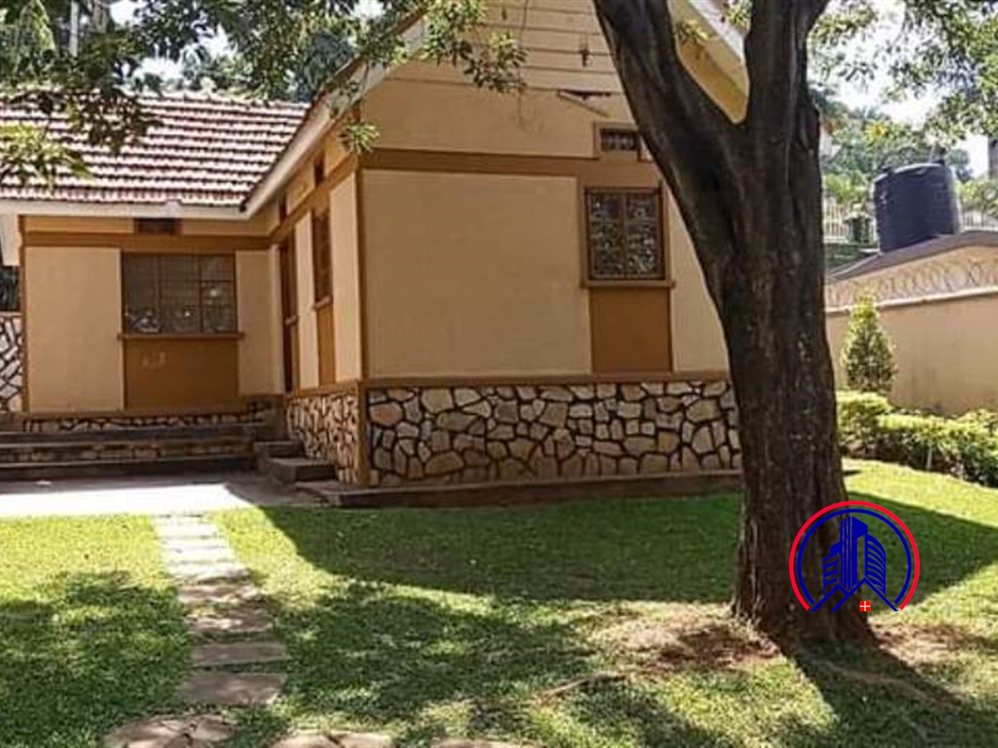 Bungalow for sale in Kololo Kampala