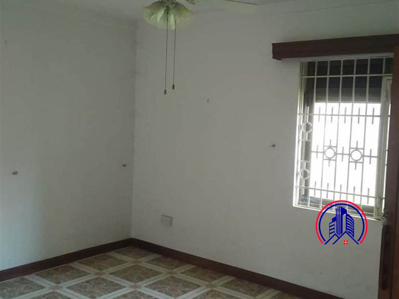 Bungalow for sale in Bugoloobi Kampala