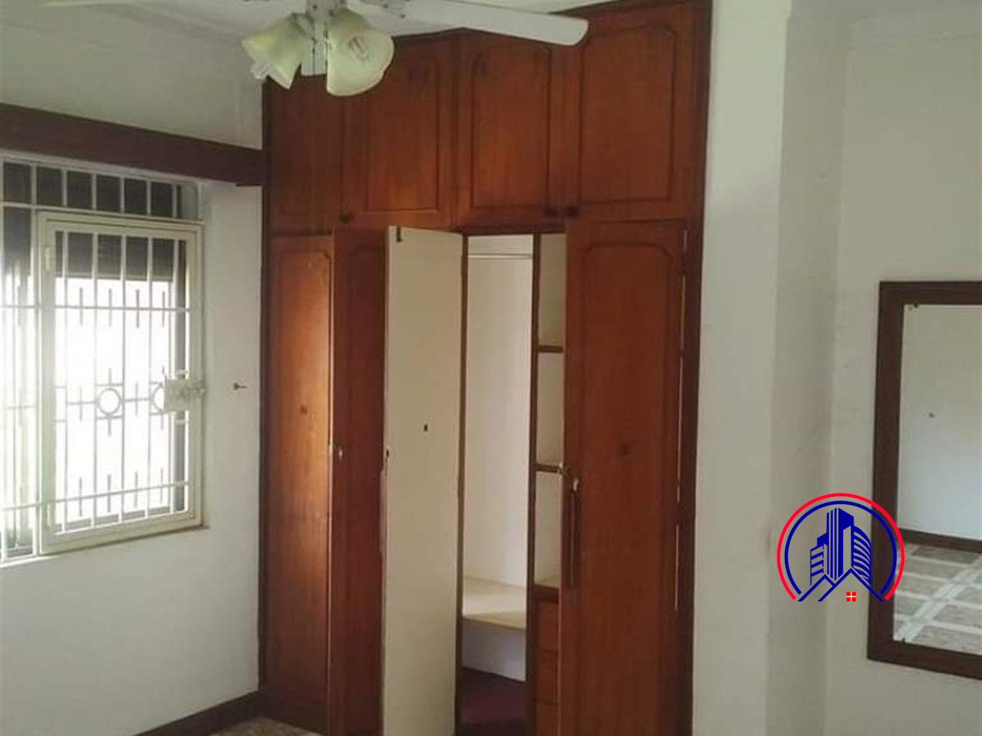 Bungalow for sale in Bugoloobi Kampala