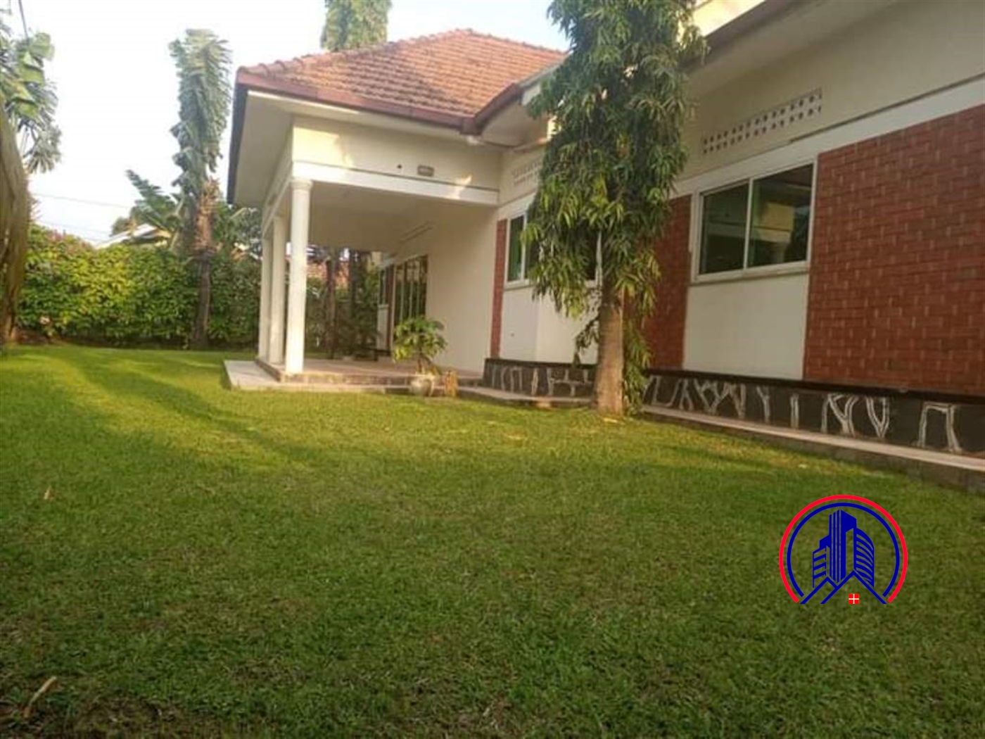 Bungalow for rent in Luzira Kampala