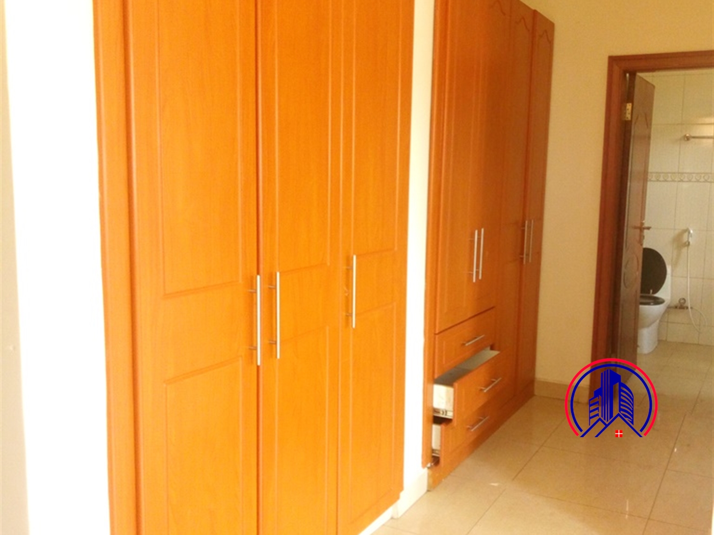 Villa for rent in Bbunga Kampala