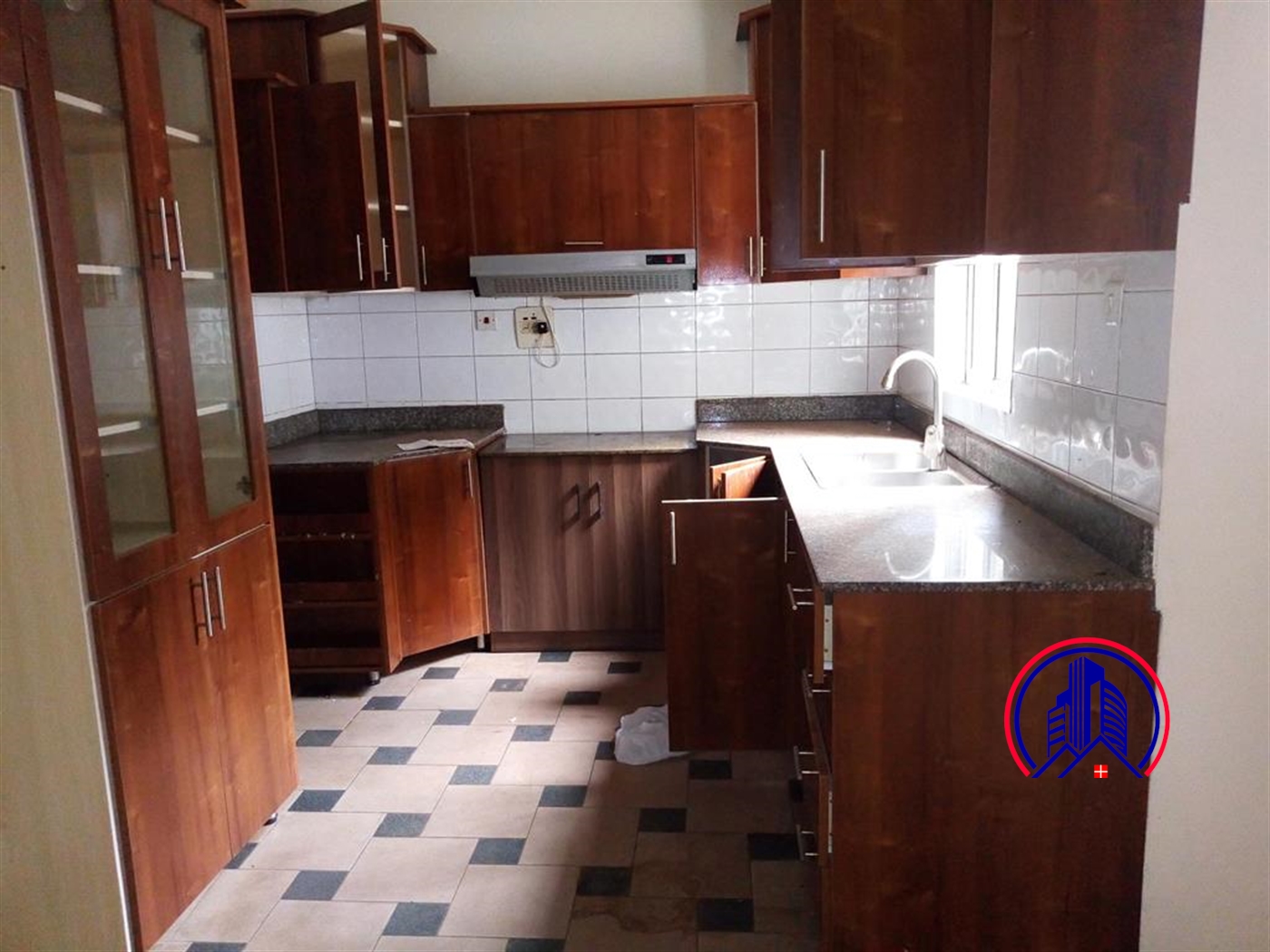 Bungalow for rent in Kololo Kampala