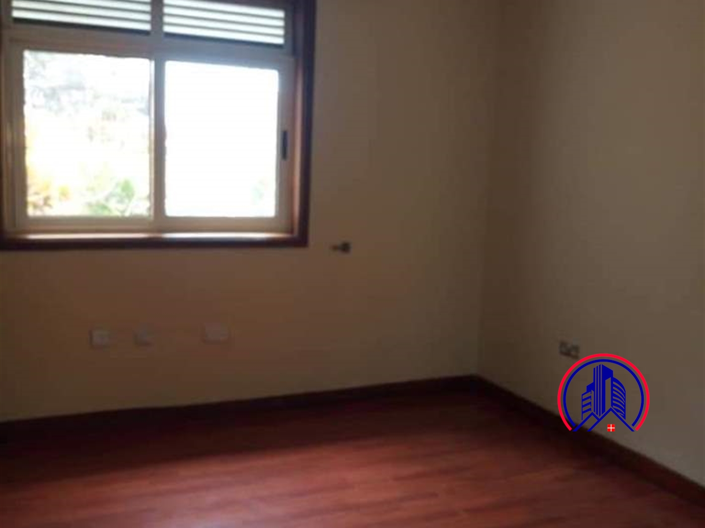 Bungalow for rent in Bugoloobi Kampala