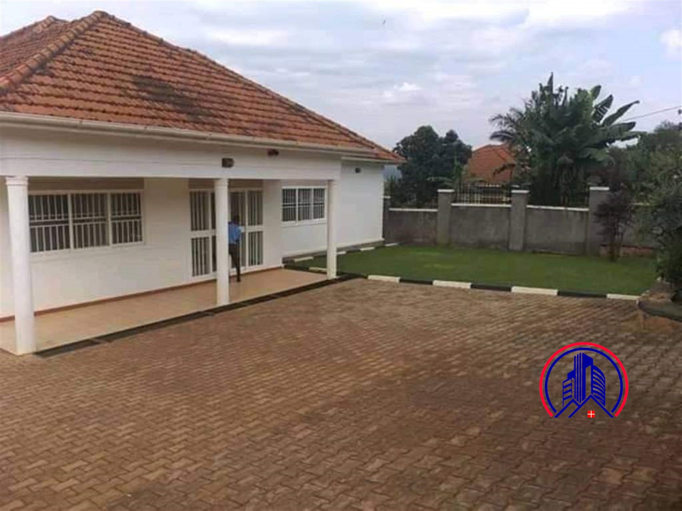 Bungalow for rent in Bwebajja Kampala