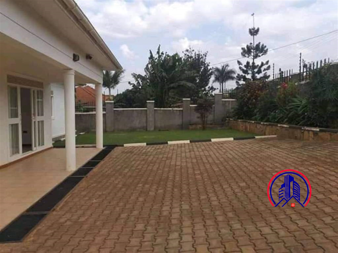 Bungalow for rent in Bwebajja Kampala