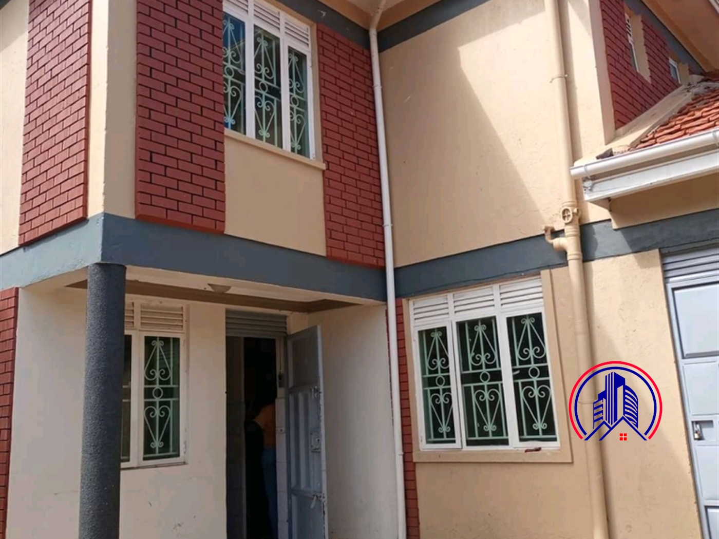 Storeyed house for sale in Munyonyo Kampala