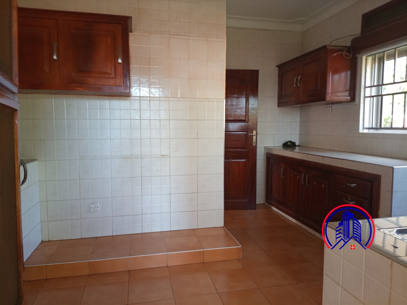 Storeyed house for rent in Muyenga Kampala