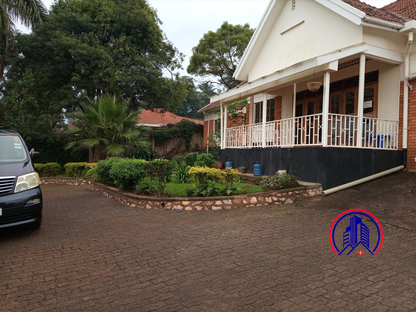 Bungalow for rent in Kansanga Kampala