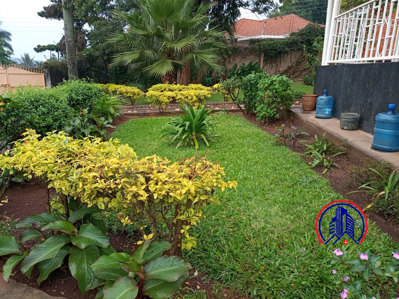 Bungalow for rent in Kansanga Kampala