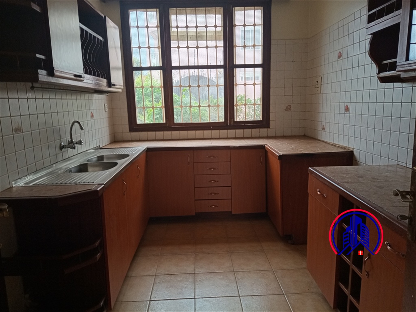 Storeyed house for rent in Bbunga Kampala