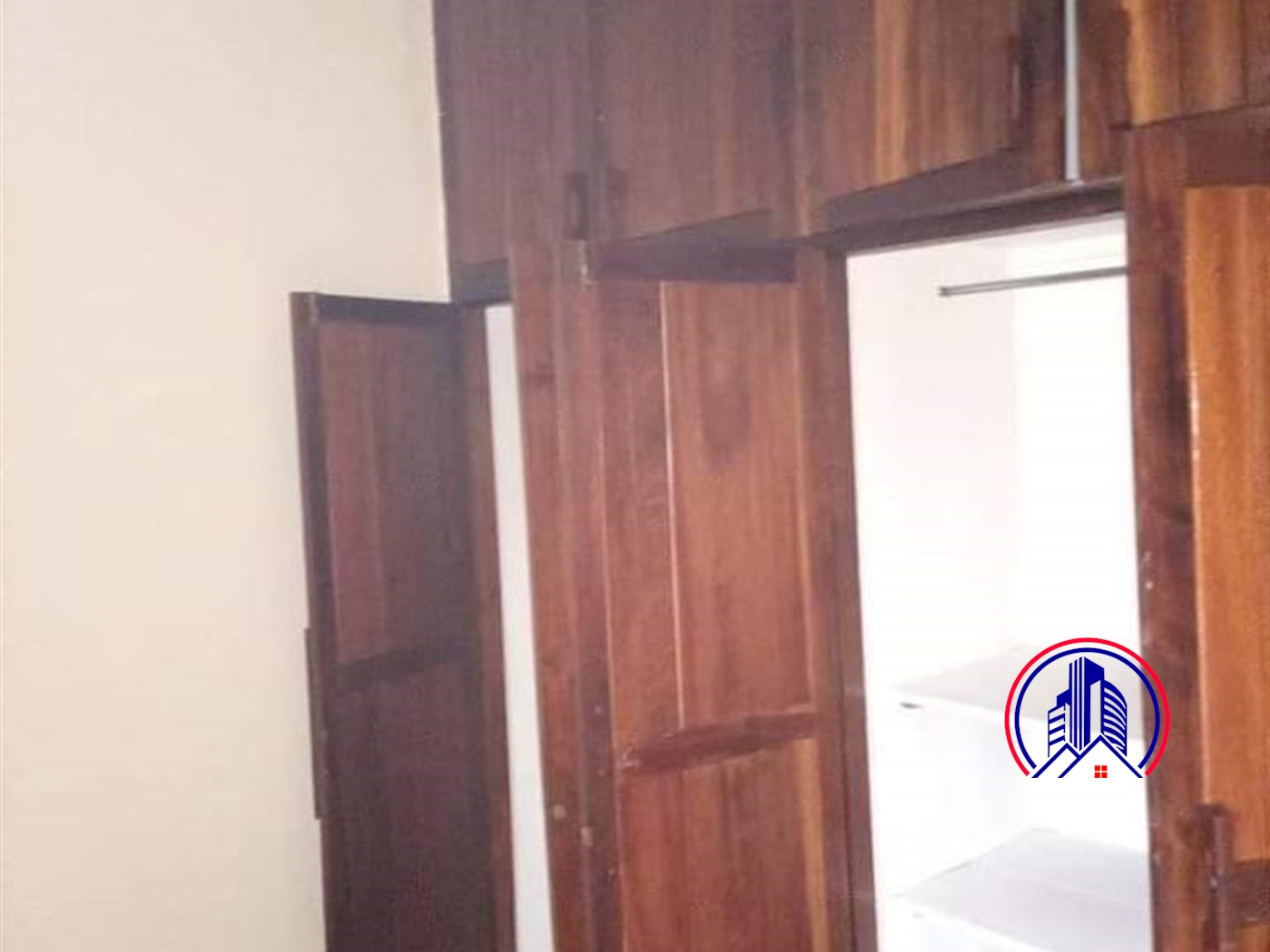 Bungalow for rent in Kansanga Kampala