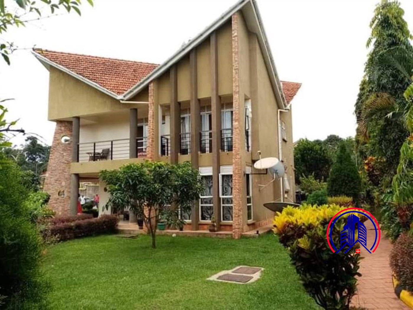 Storeyed house for sale in Lubowa Wakiso