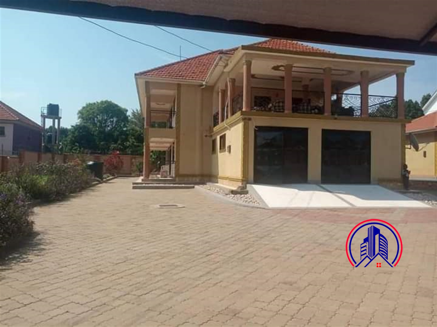 Storeyed house for sale in Munyonyo Kampala