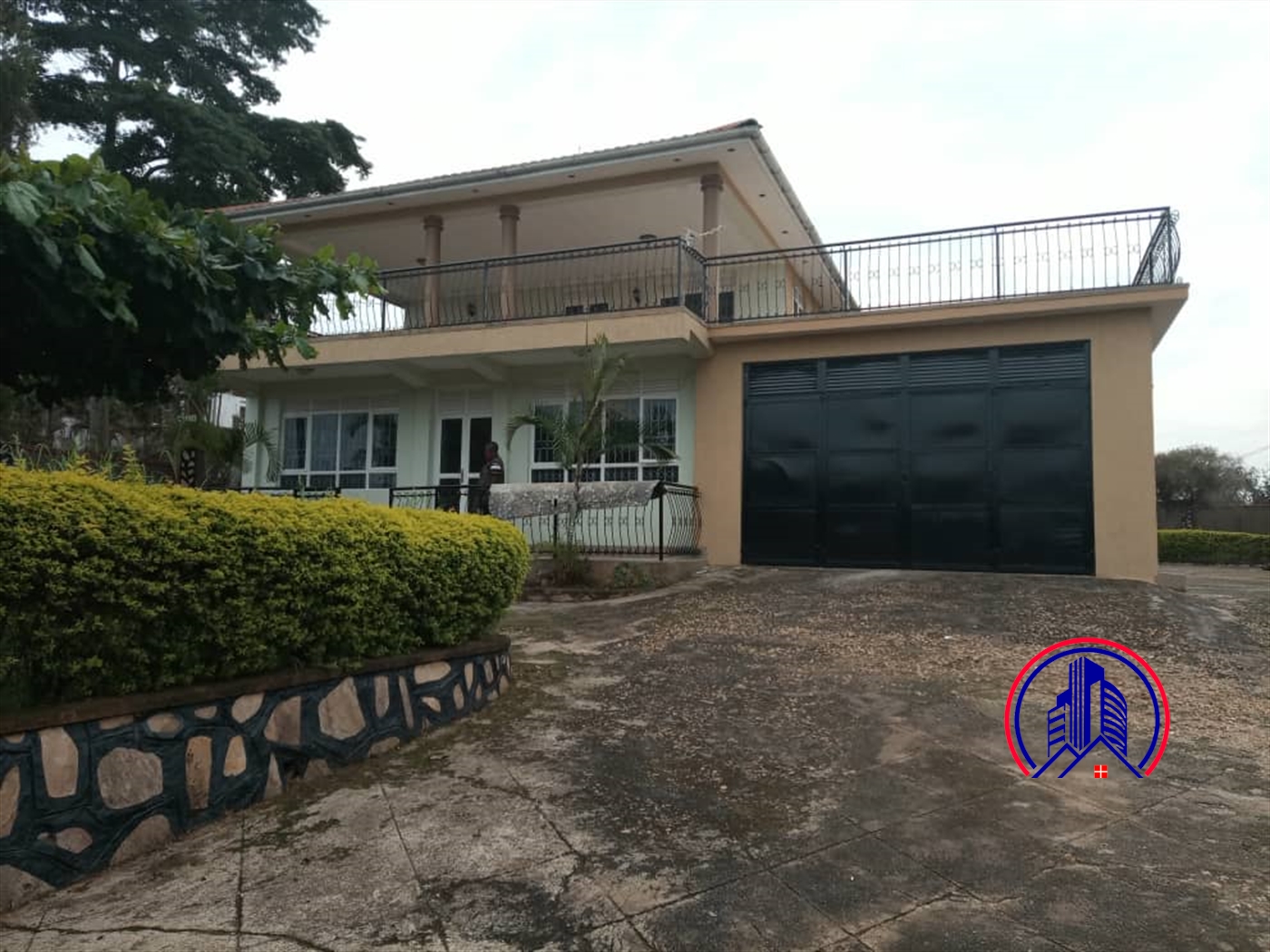 Storeyed house for rent in Munyonyo Kampala