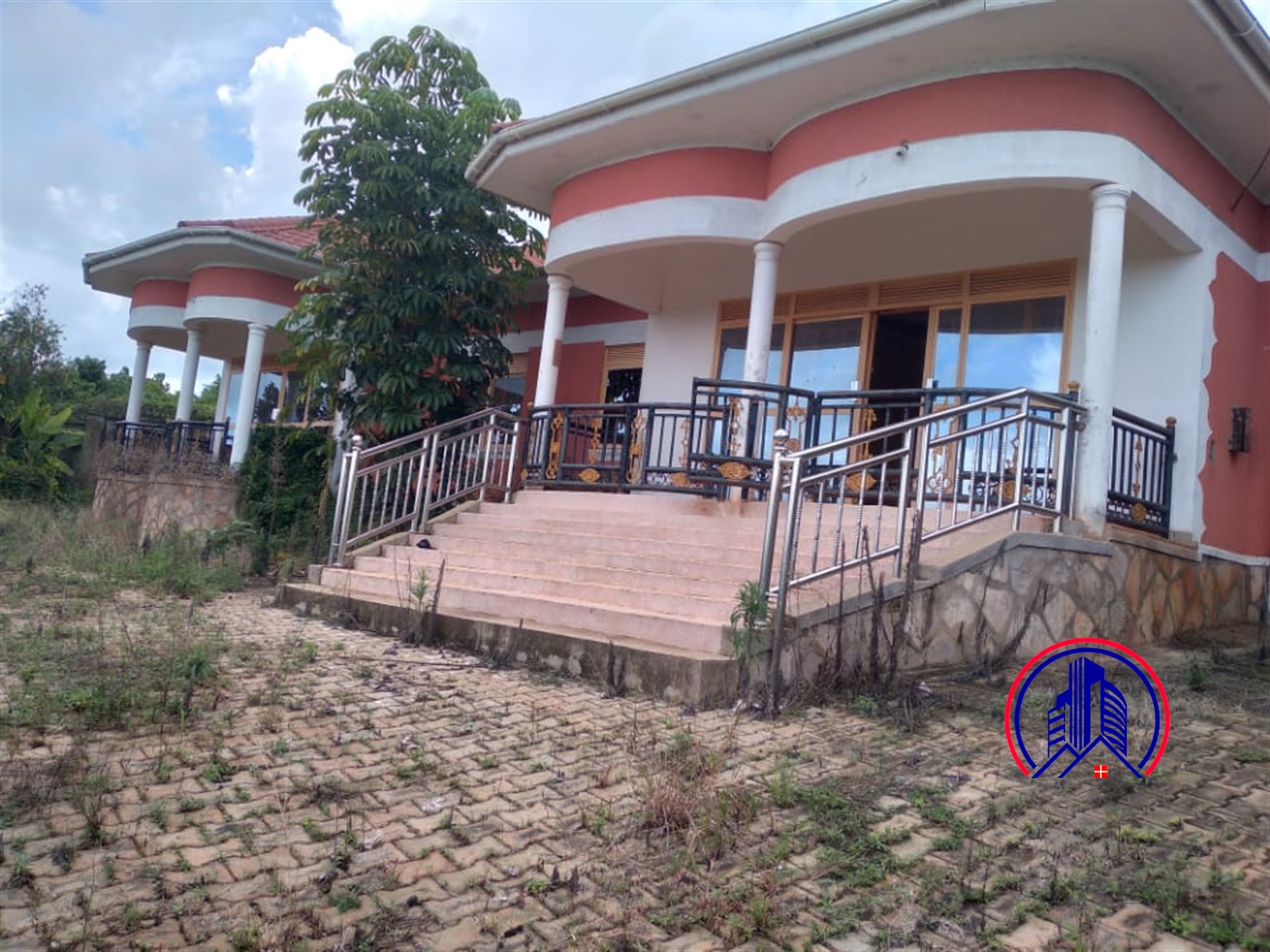 Bungalow for sale in Bwebajja Wakiso