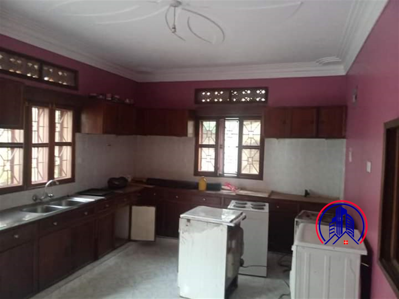 Storeyed house for rent in Kansanga Kampala