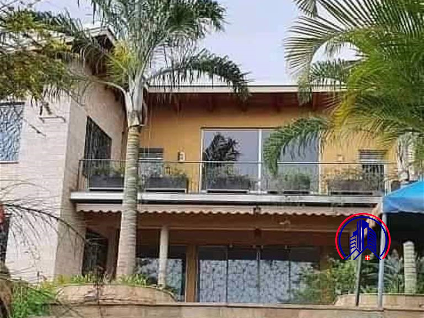 Storeyed house for rent in Bugoloobi Kampala