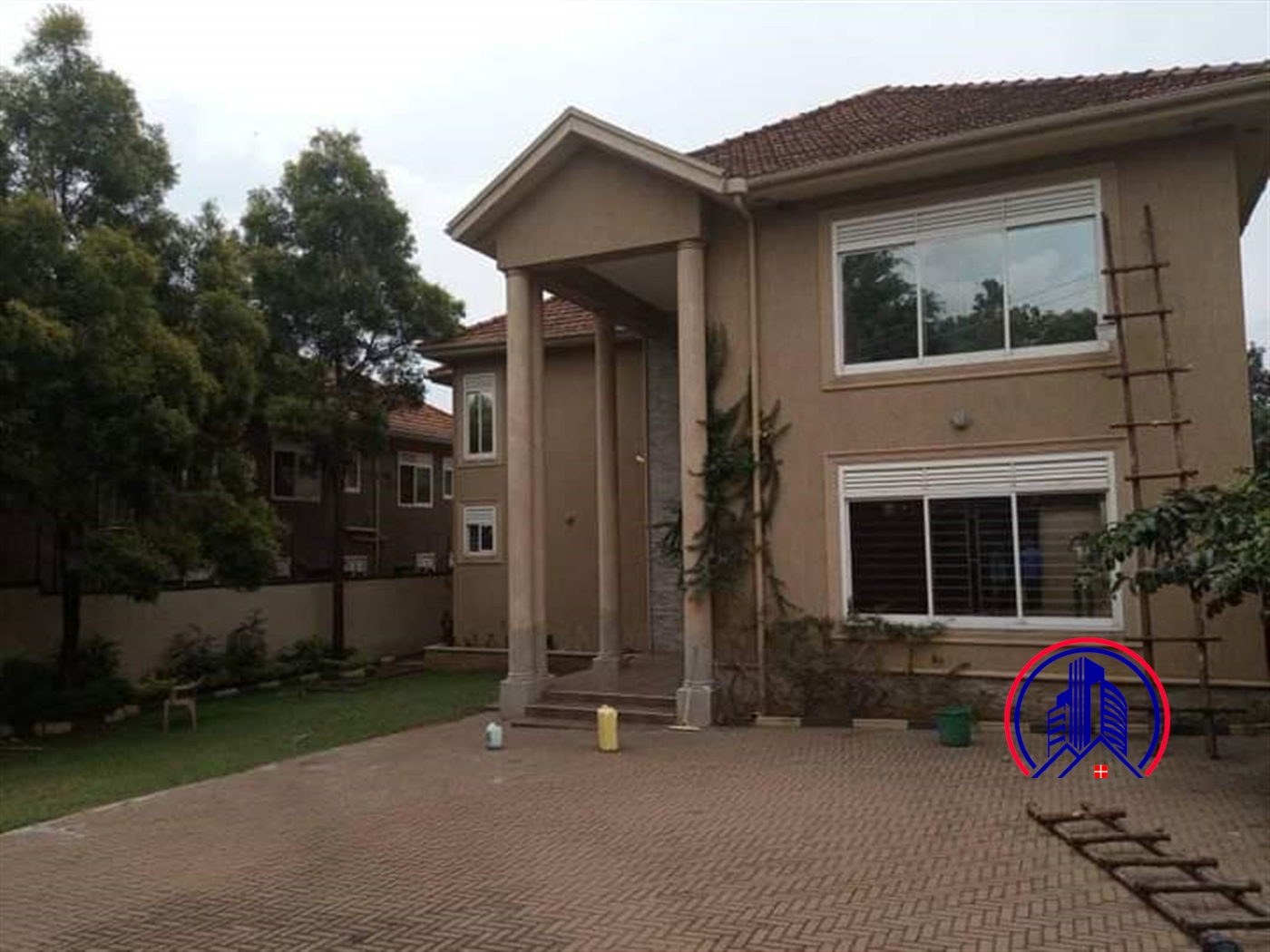 Storeyed house for rent in Muyenga Kampala