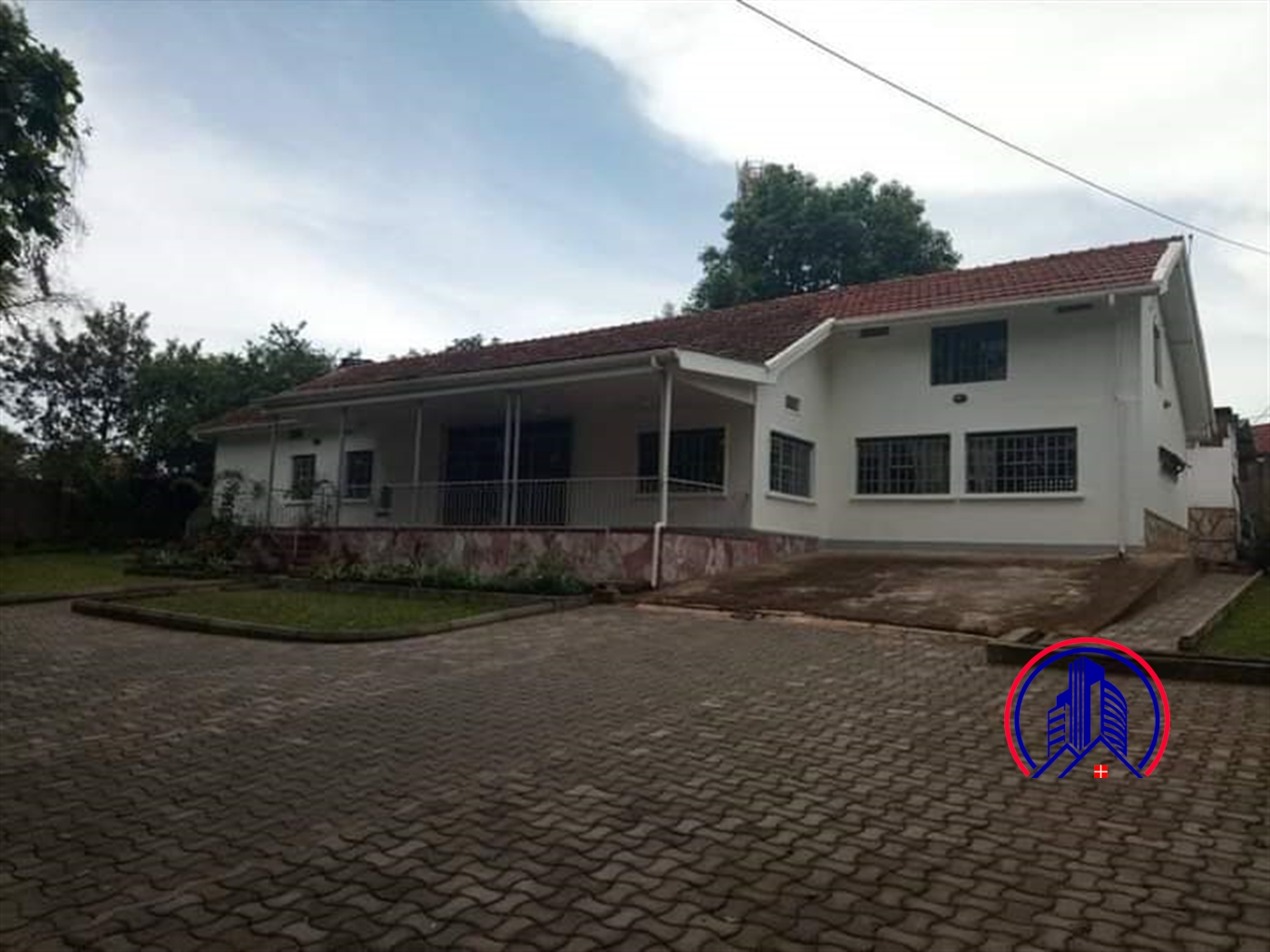 Bungalow for rent in Muyenga Kampala