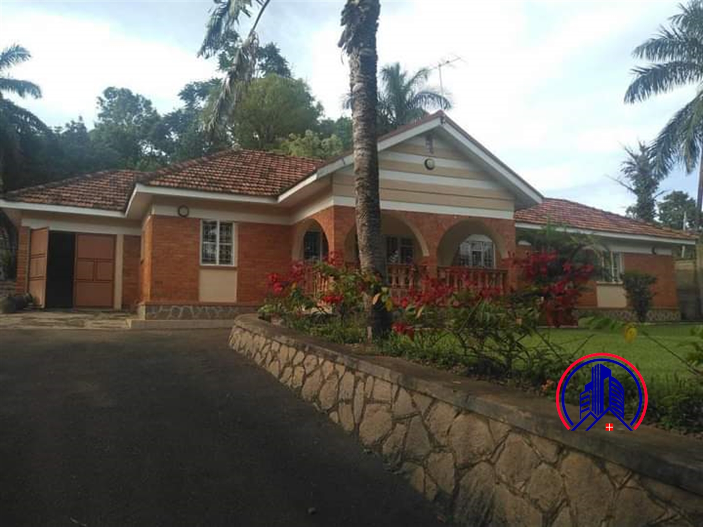 Bungalow for rent in Mbuya Kampala