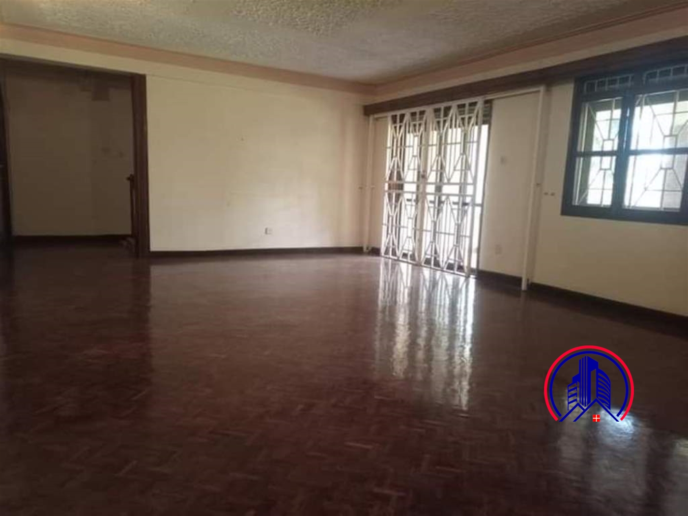 Storeyed house for rent in Bugoloobi Kampala