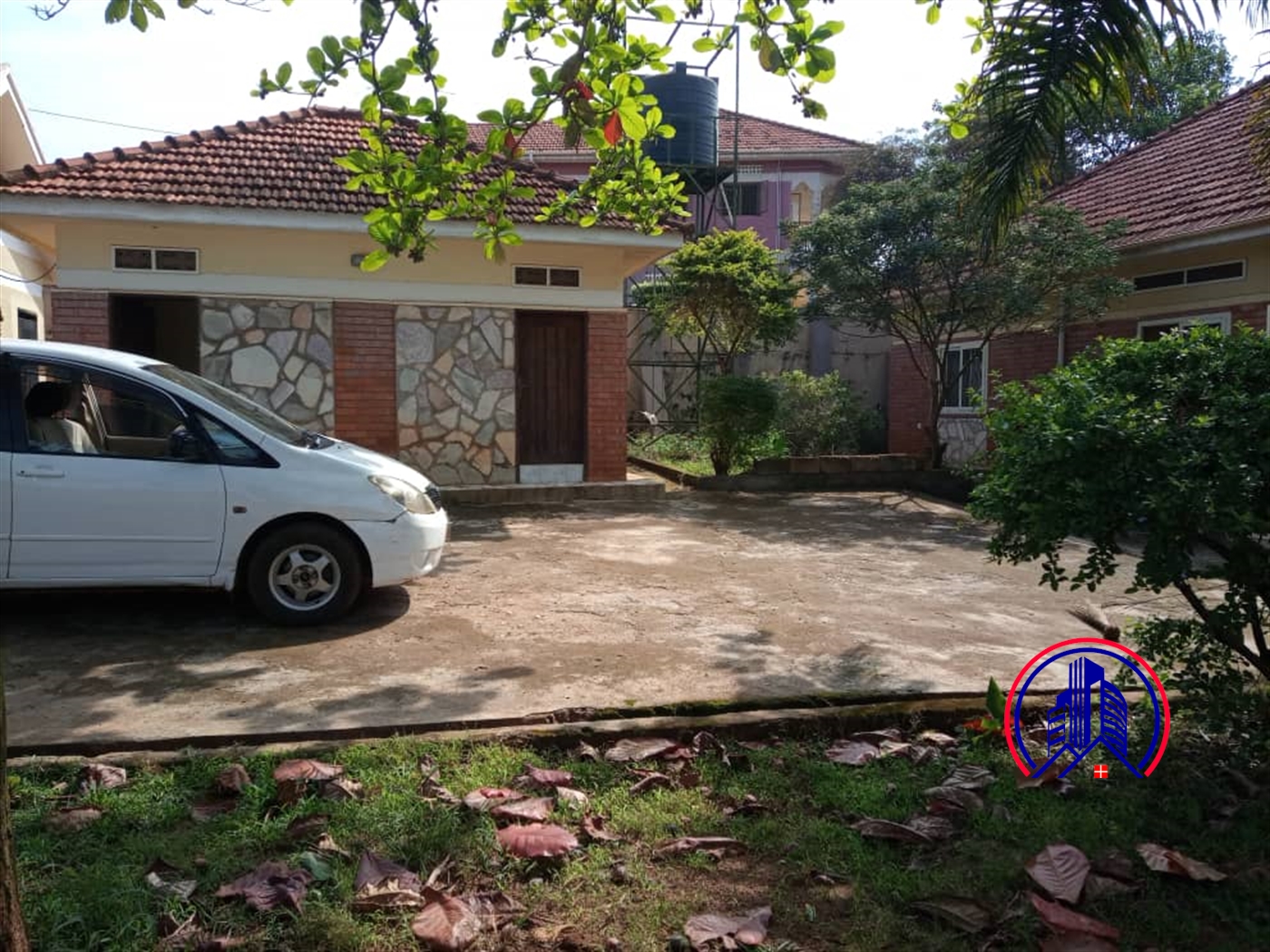 Bungalow for rent in Munyonyo Kampala