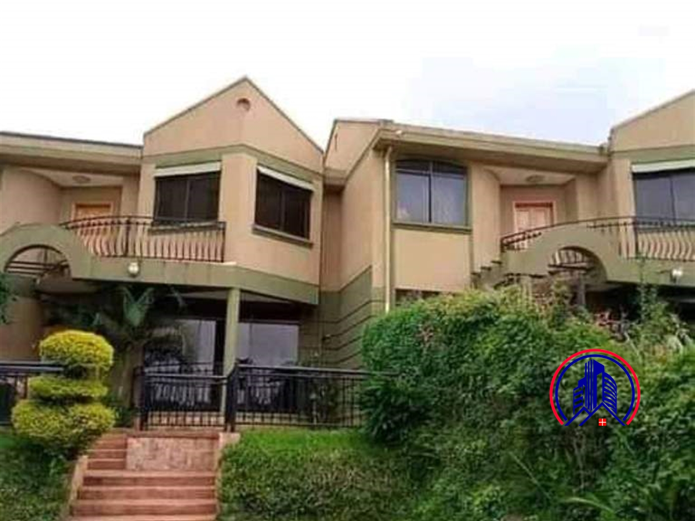 Duplex for rent in Muyenga Kampala