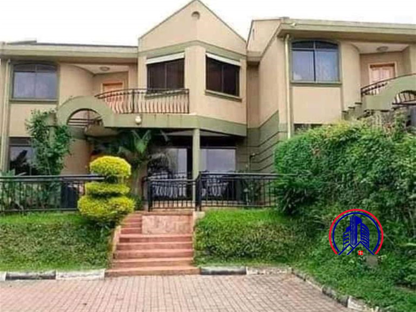 Duplex for rent in Muyenga Kampala