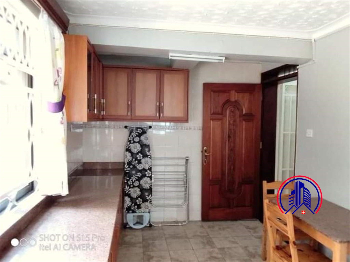 Storeyed house for rent in Bugoloobi Kampala