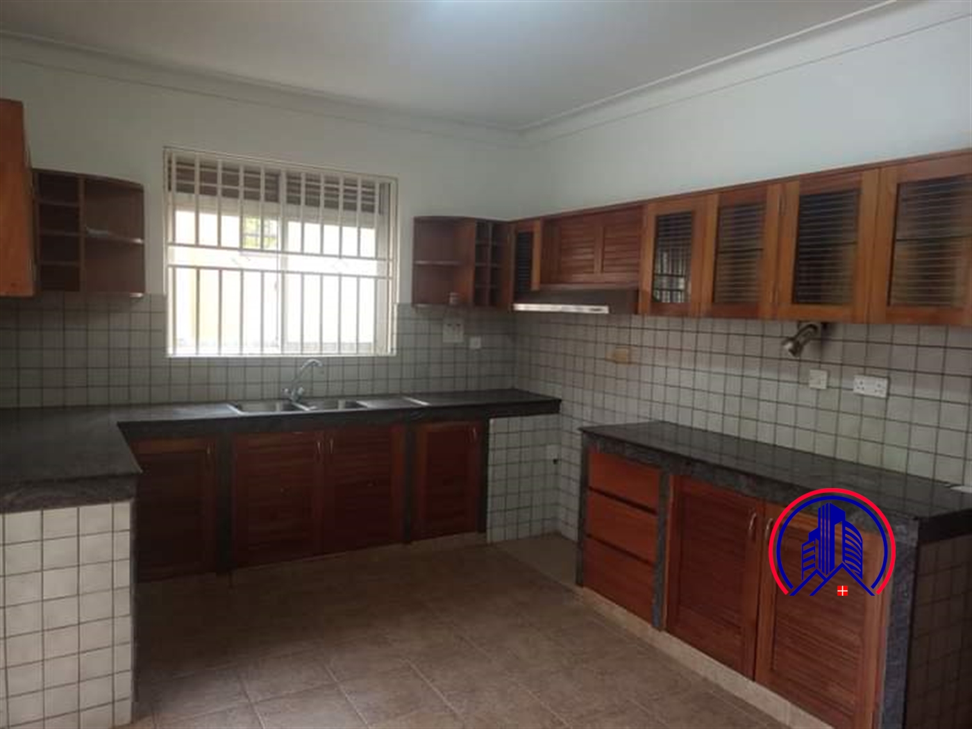 Storeyed house for rent in Mbuya Wakiso