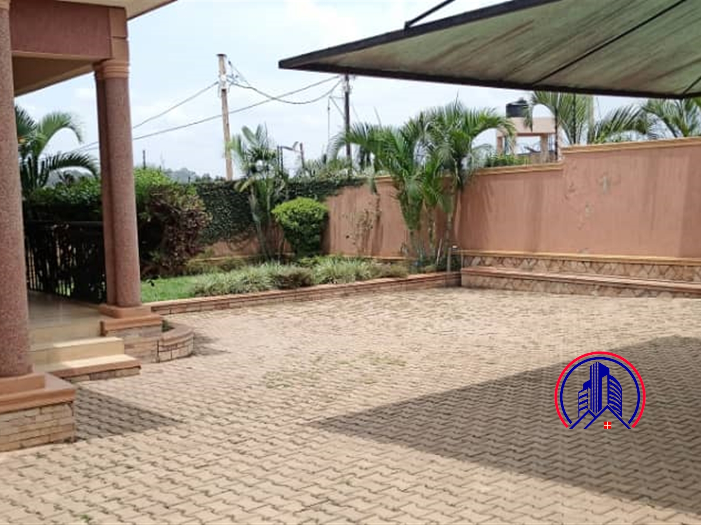 Storeyed house for sale in Kira Wakiso