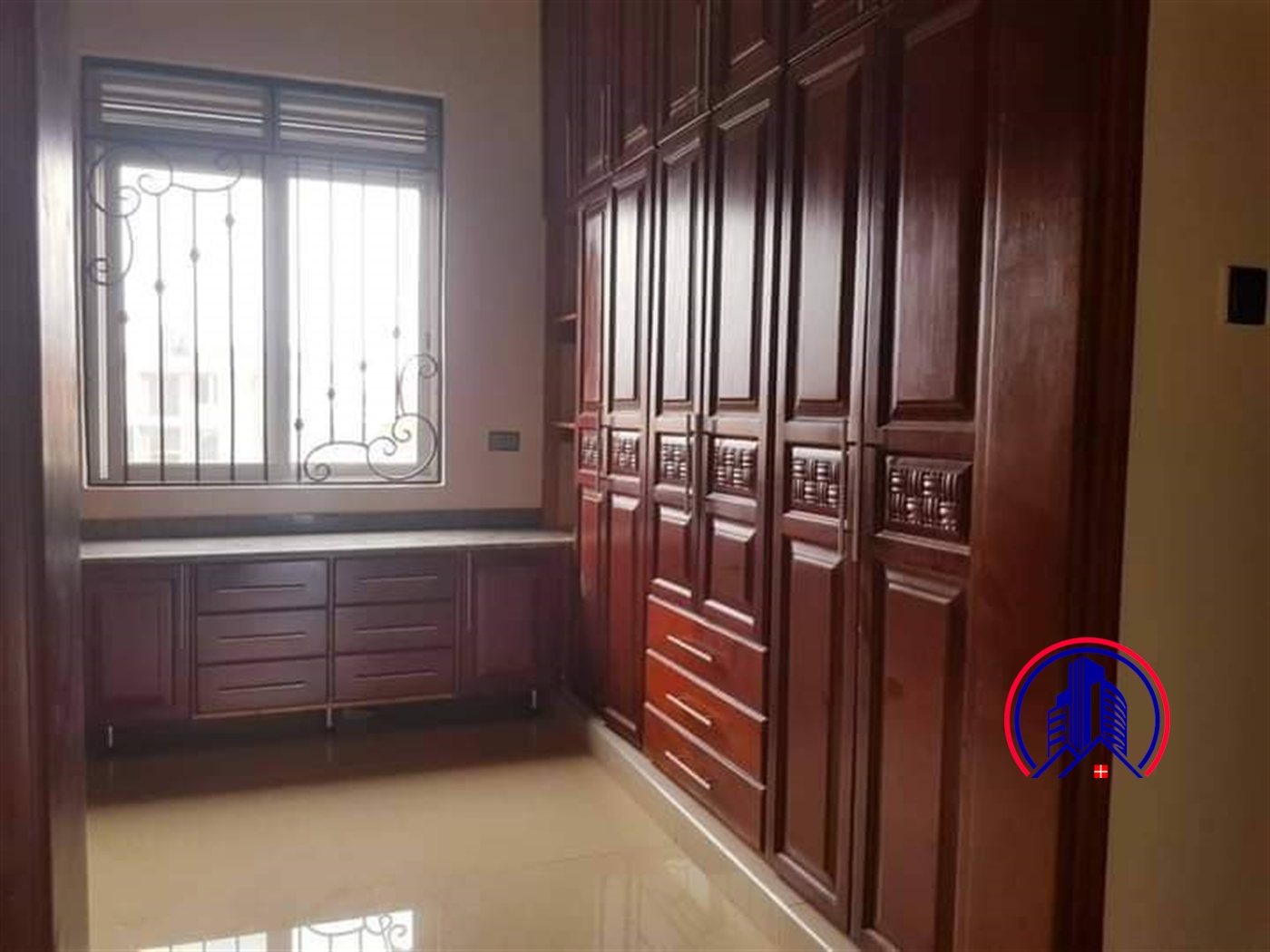 Storeyed house for sale in Munyonyo Kampala