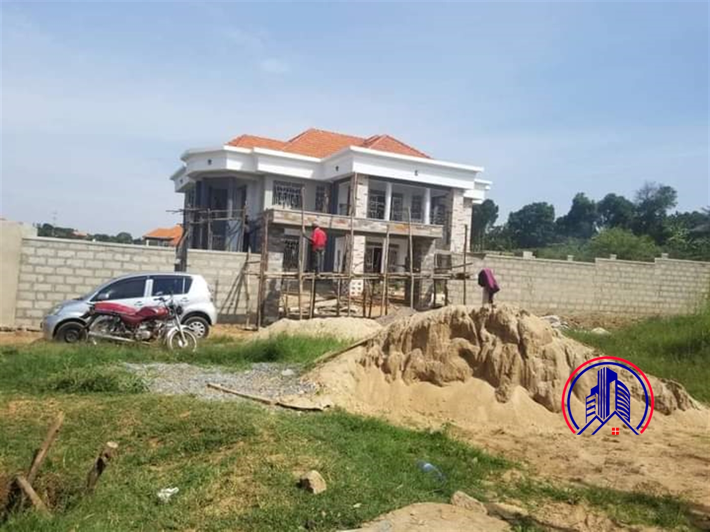 Storeyed house for sale in Lubowa Wakiso