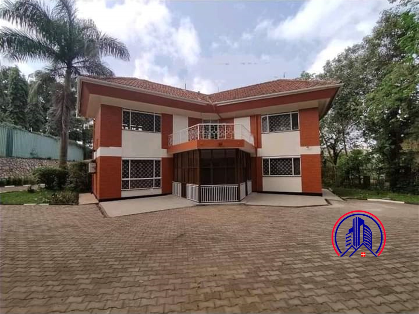 Storeyed house for rent in Kololo Kampala