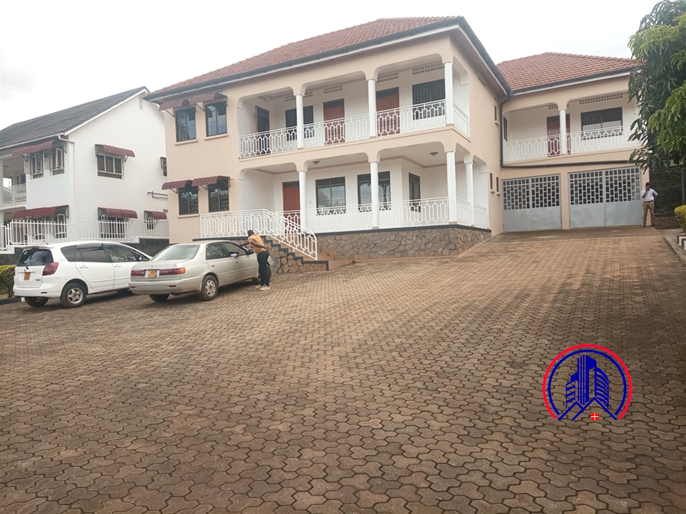 Storeyed house for rent in Muyenga Kampala