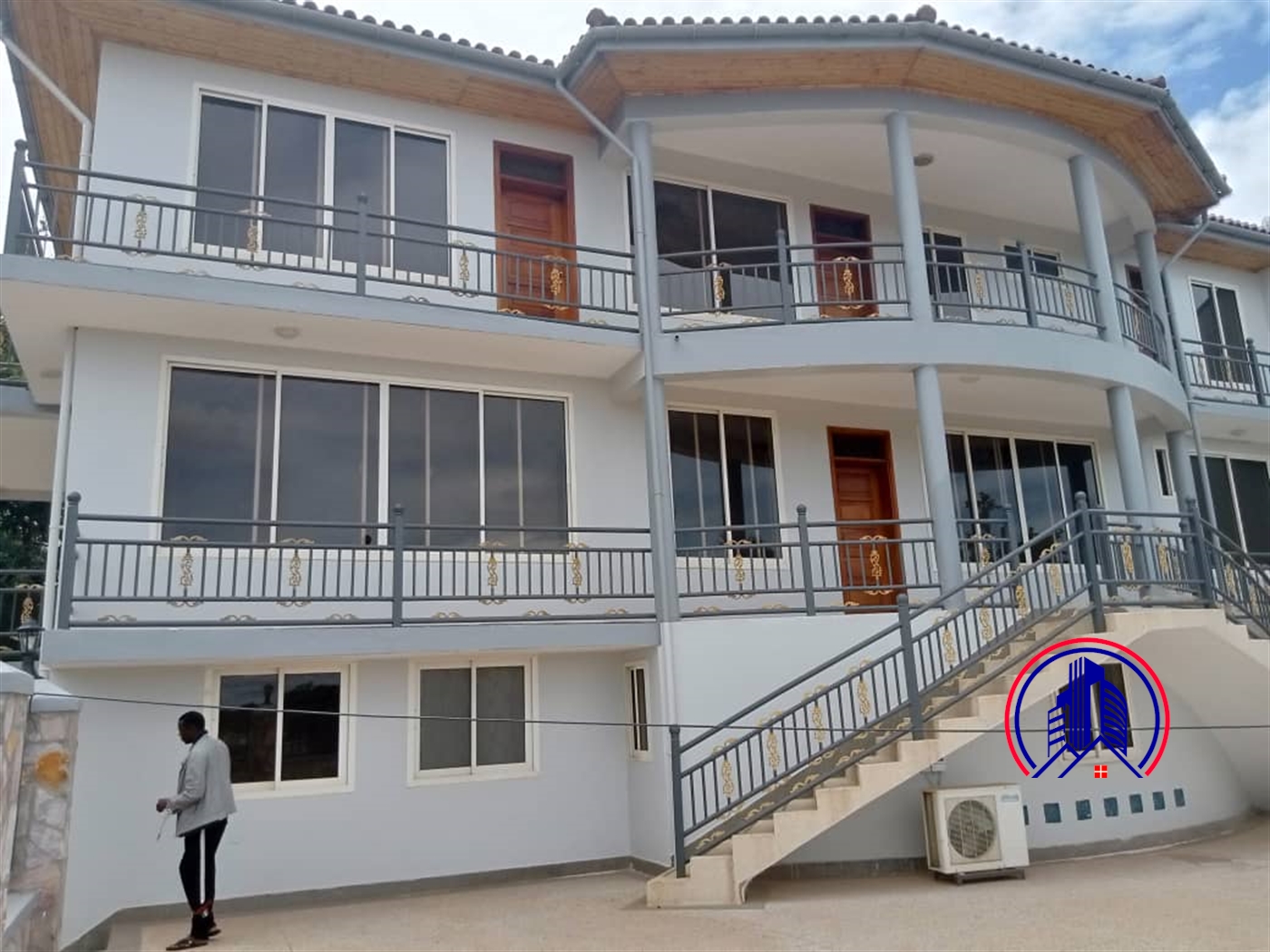 Storeyed house for rent in Kololo Kampala