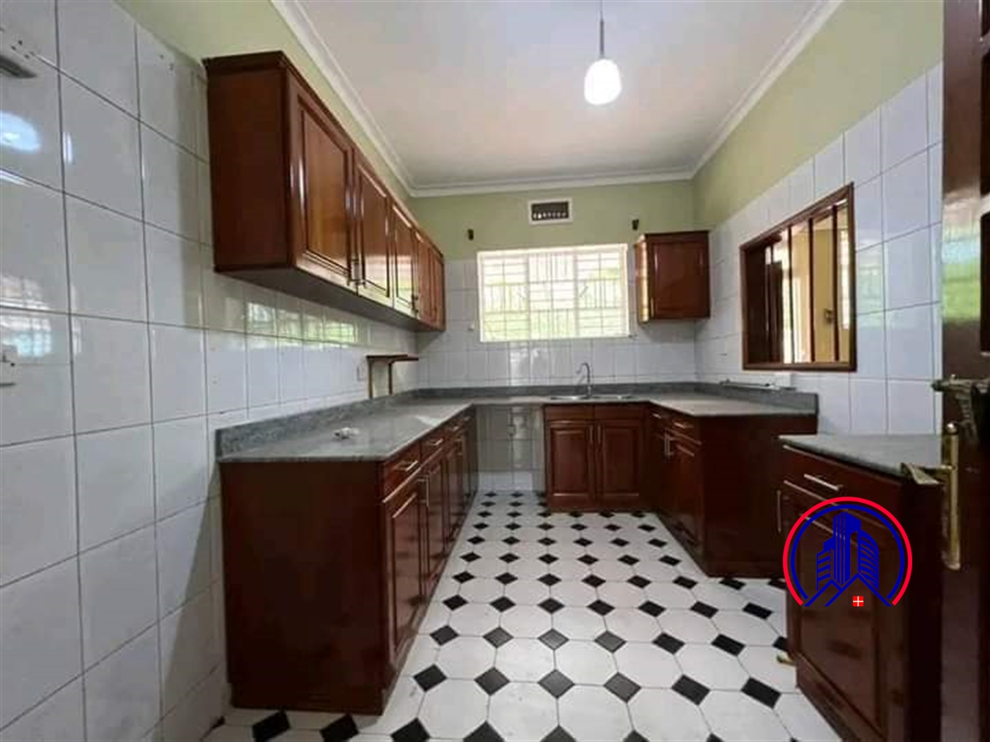 Bungalow for rent in Kololo Kampala